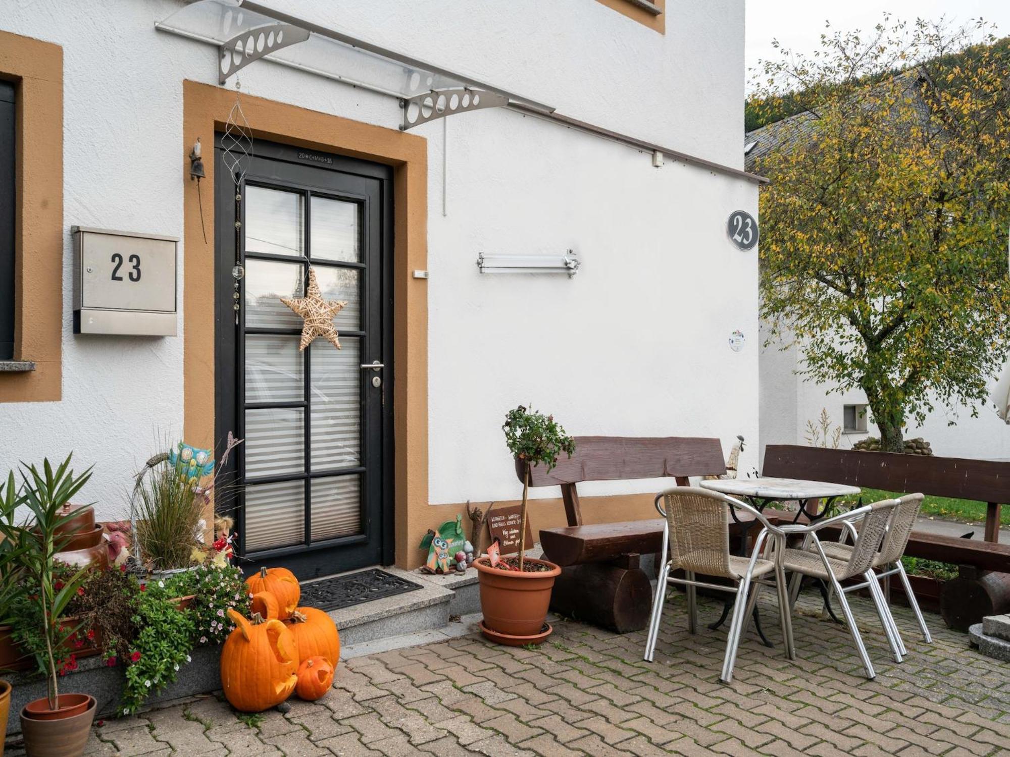A Modern Apartment In The Hunsr Ck Region S Romantic Drohn Valley Merschbach Exterior foto