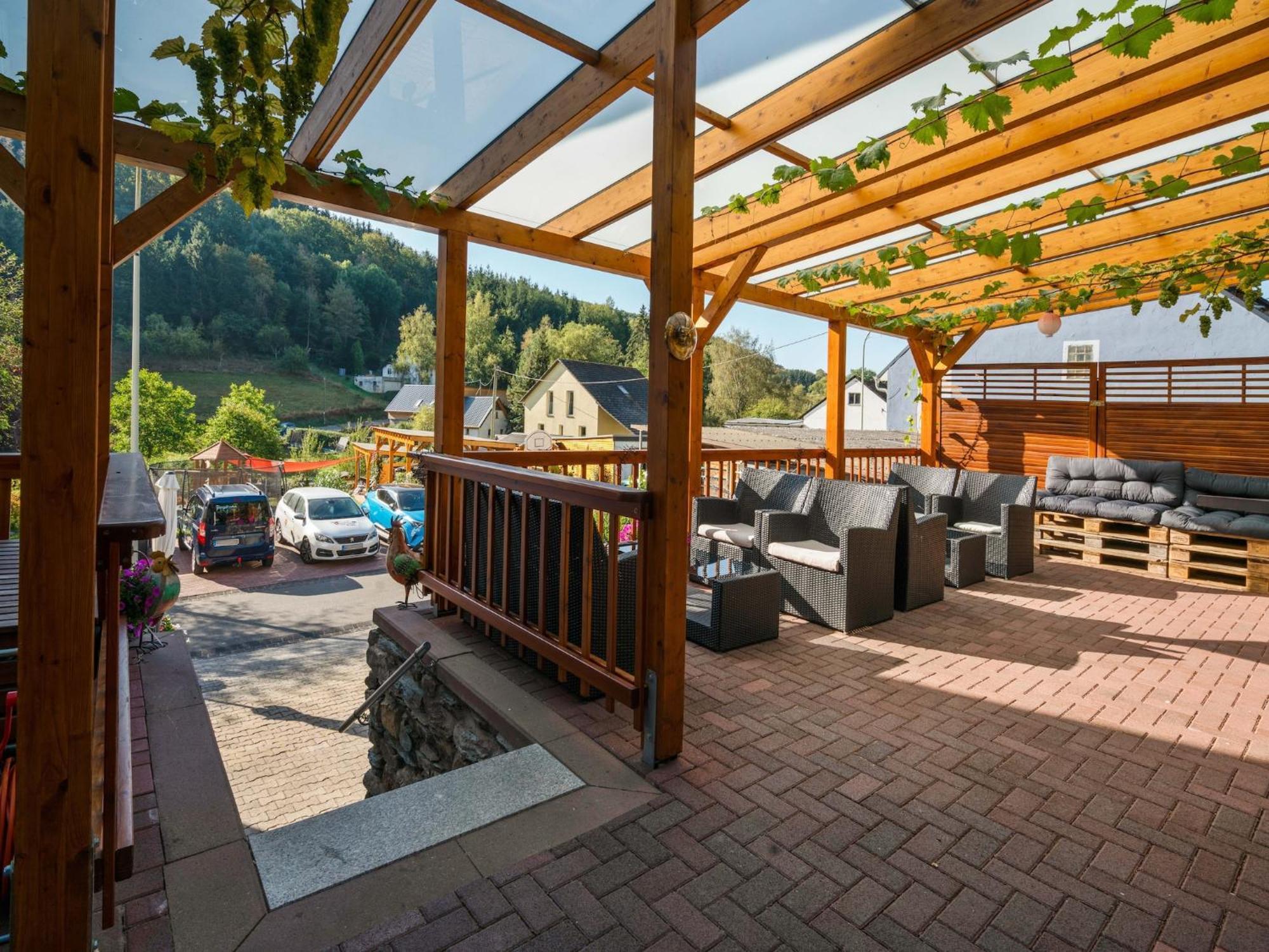 A Modern Apartment In The Hunsr Ck Region S Romantic Drohn Valley Merschbach Exterior foto
